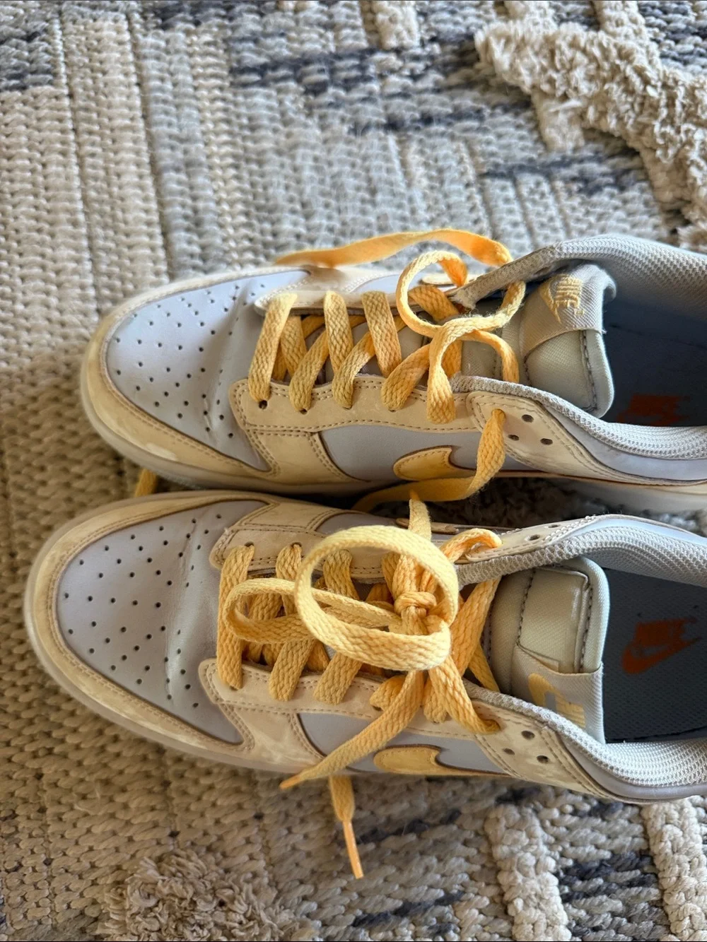 Nike 7Y Low-Top Dunks